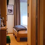 Hotel Tannenhof 3*